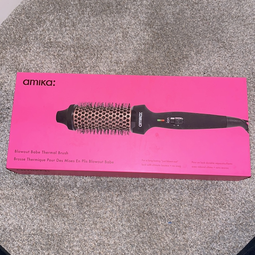 Amika thermal brush